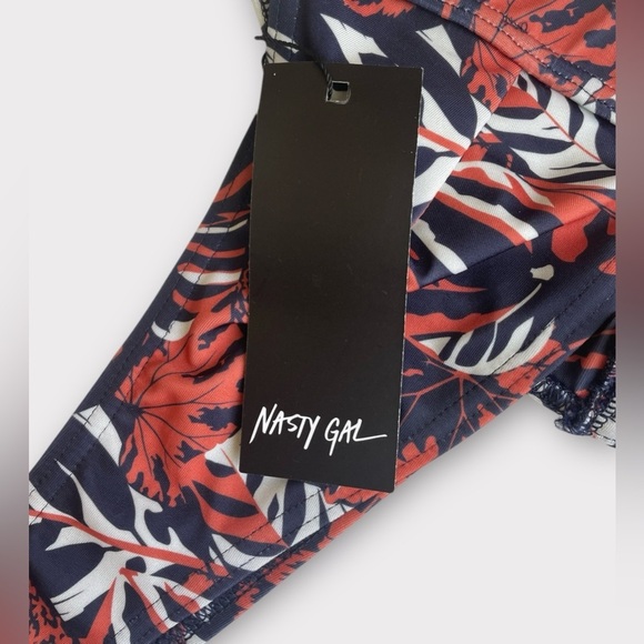 NWT Nasty Gal Just Add Water Leaf Bikini Swim Top in Blue & Orange sz 6 Medium - Picture 6 of 8